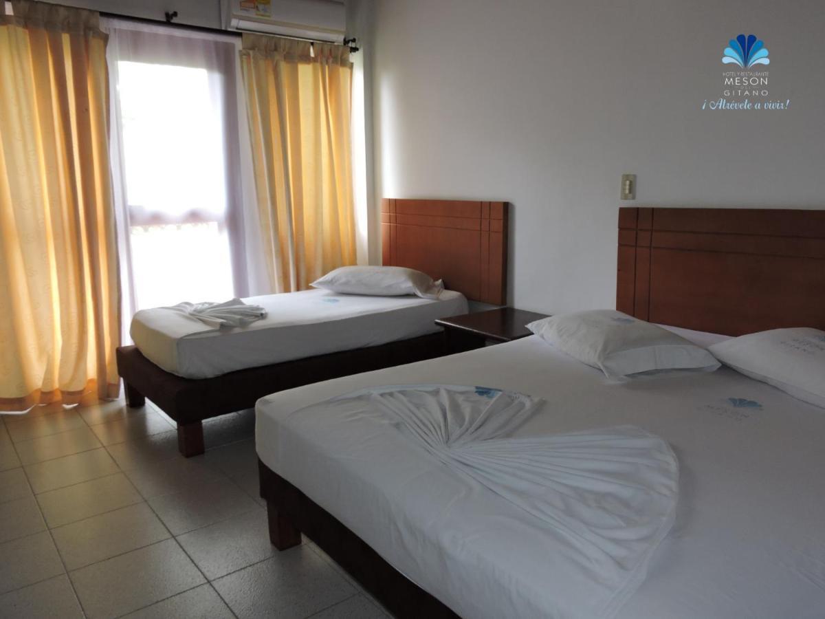 Hotel Y Restaurante Meson Del Gitano Caucasia Szoba fotó
